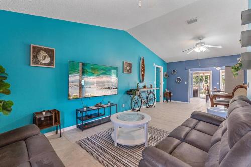 Home with pool and canal access to ocean — 4-Star Luxury Hotel in Port Charlotte, United States