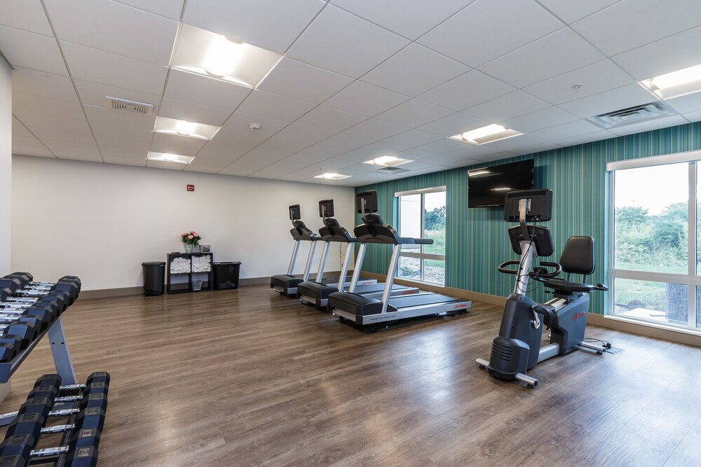 Holiday Inn Express & Suites South Bend Casino by IHG - photo 9