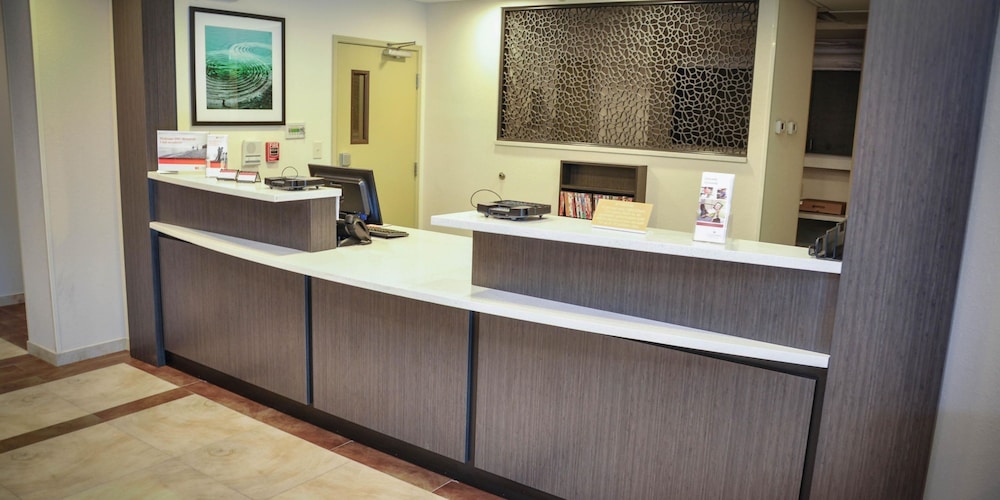 Candlewood Suites Pearl by IHG - photo 25