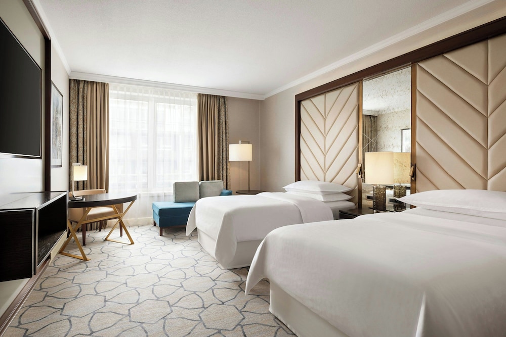 Sheraton Warsaw Hotel