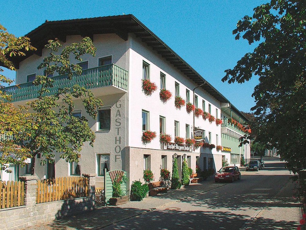 Landgasthof Fischer Veri — hotel in Mitterfels
