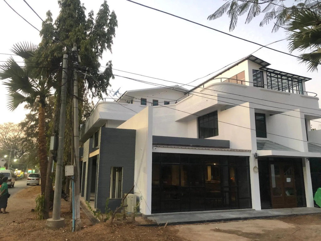 Yamaneya - carbon neutral hotel in Toyooka