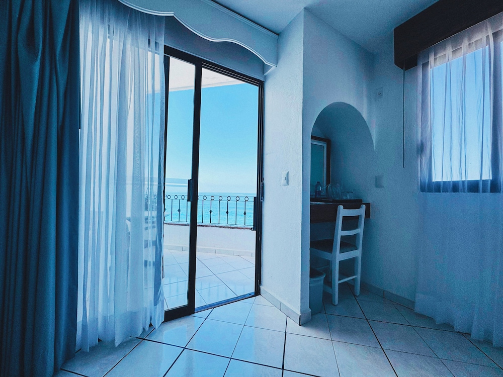 Tropicana Hotel Puerto Vallarta