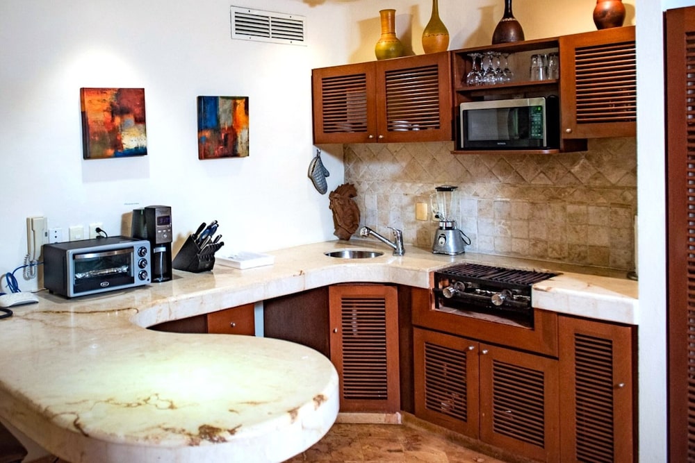 Private kitchenette