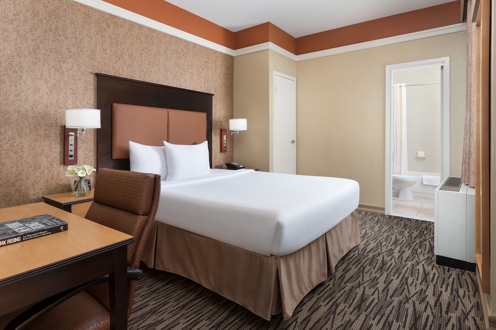 The Hotel @ Fifth Avenue - photo 21