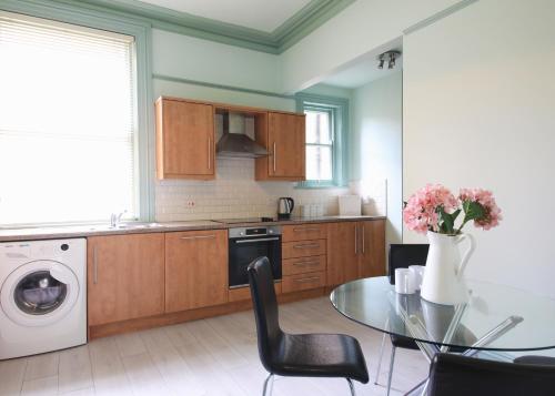 Glebe Apartment 1