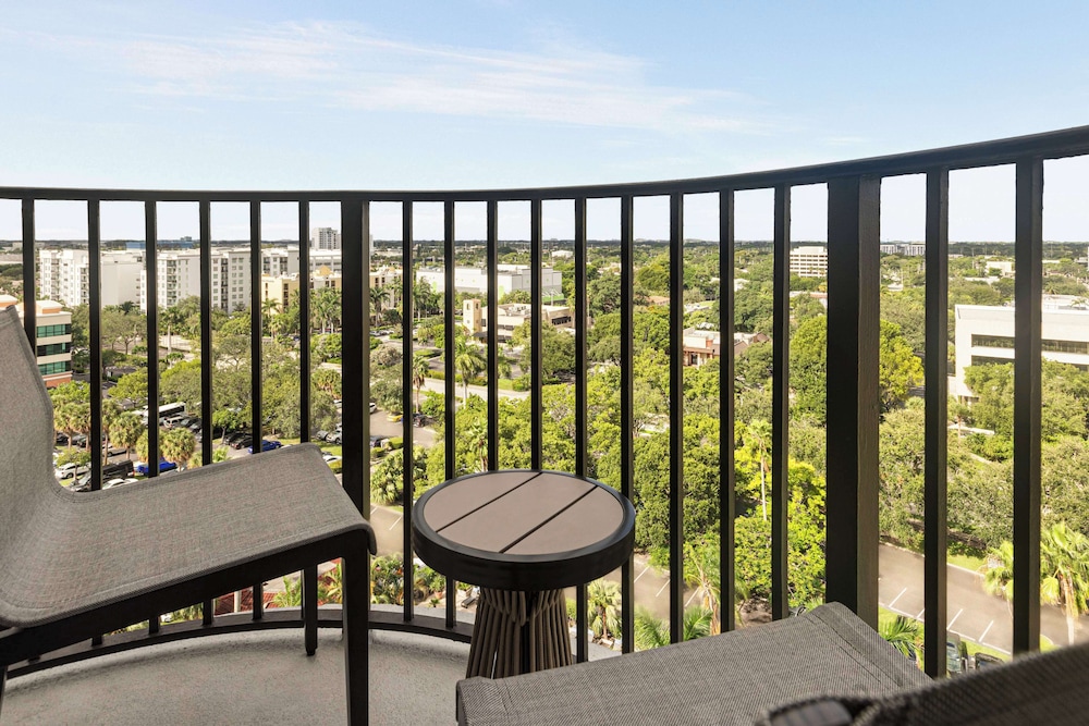 Embassy Suites by Hilton Fort Lauderdale 17th Street - photo 35