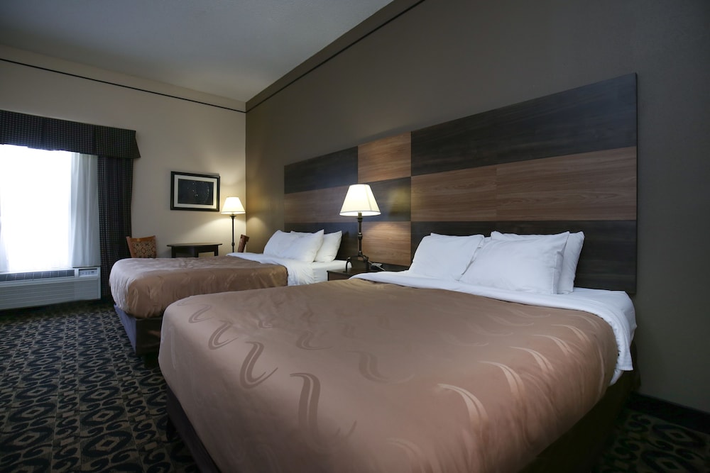 Quality Inn & Suites Boone University Area - photo 9