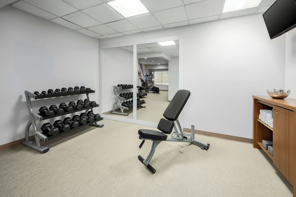 SpringHill Suites by Marriott Herndon Reston - photo 14