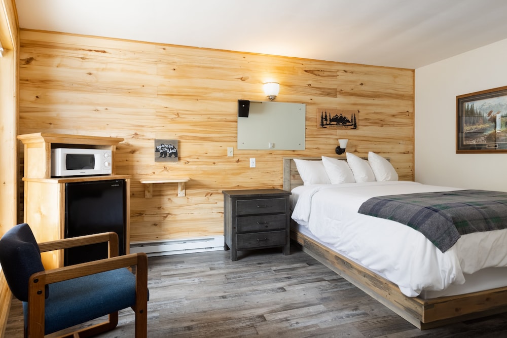 Beargrass Lodging and RV Resort - photo 15