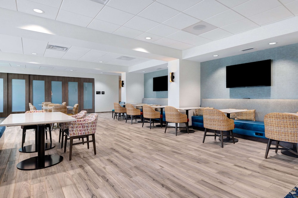 Hampton Inn Chicago Orland Park - photo 44