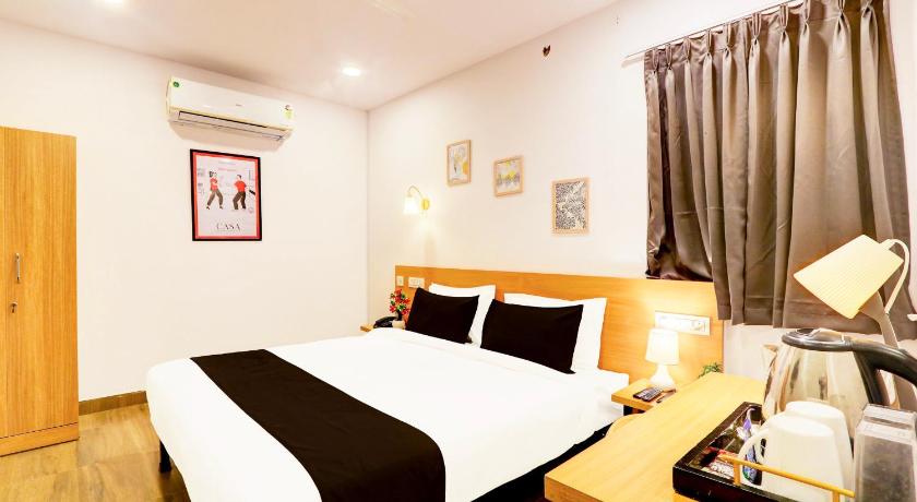 Super Townhouse Casa Grand Himayatnagar — 4-Star Luxury Hotel in Hyderabad, India