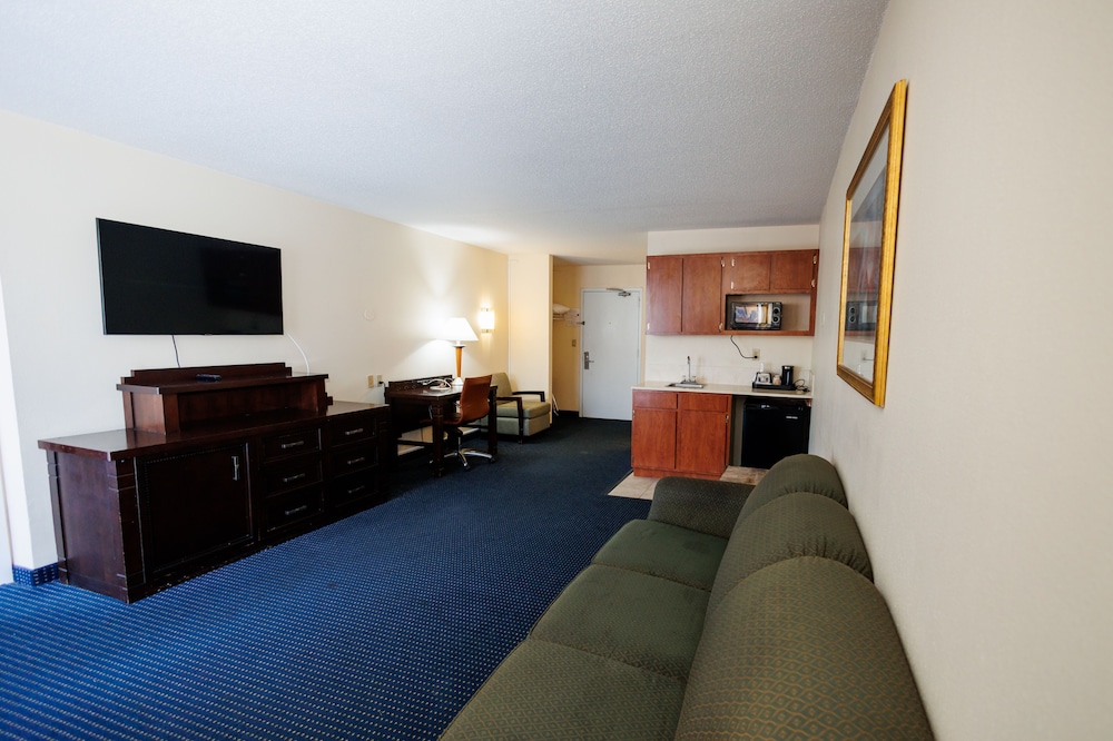 Garnet Inn & Suites Orlando - photo 70