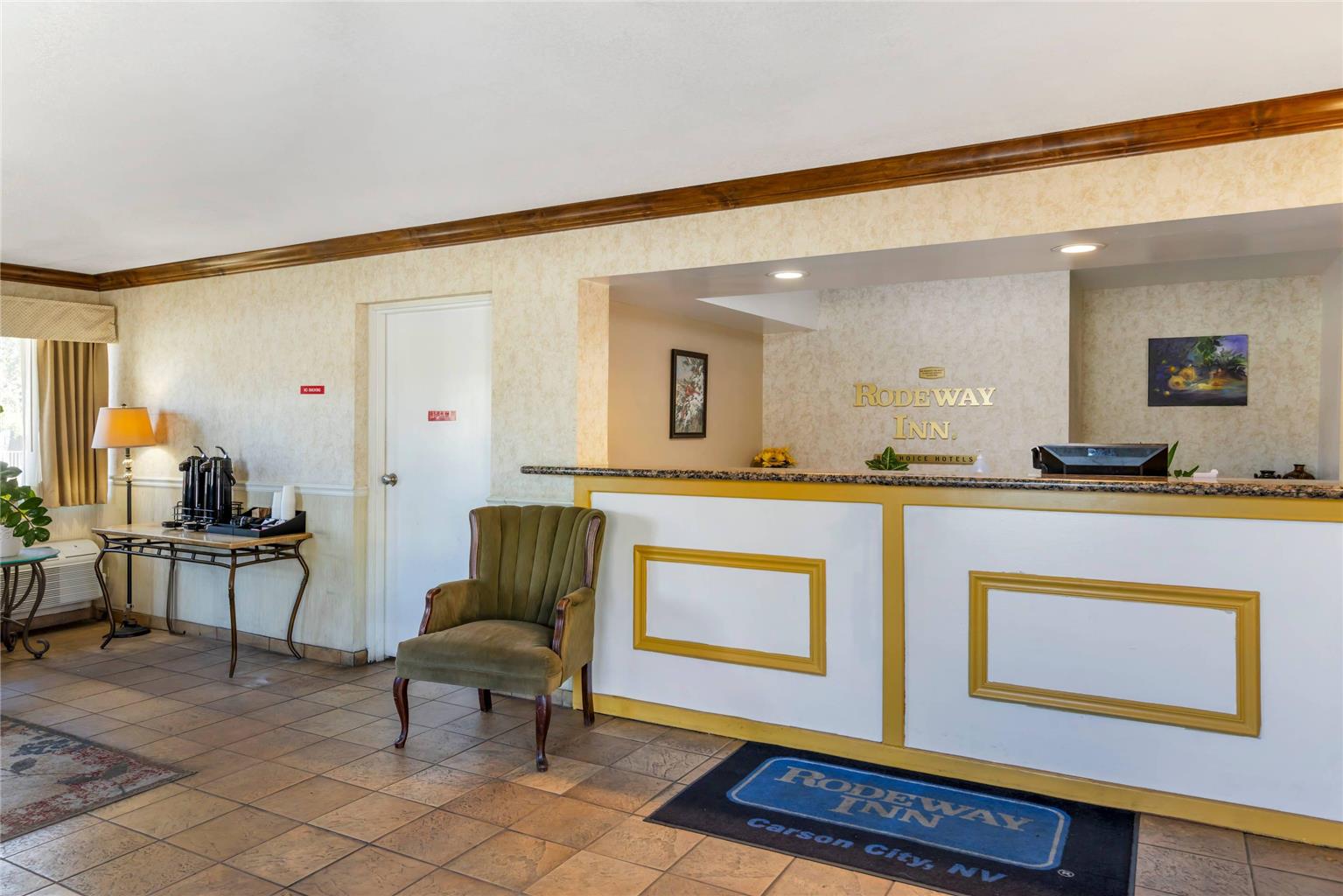Rodeway Inn at Nevada State Capitol - photo 4