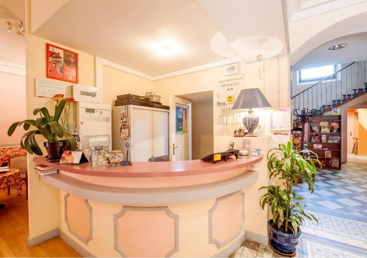 Hotel Michallet - last minute hotel in Artemare