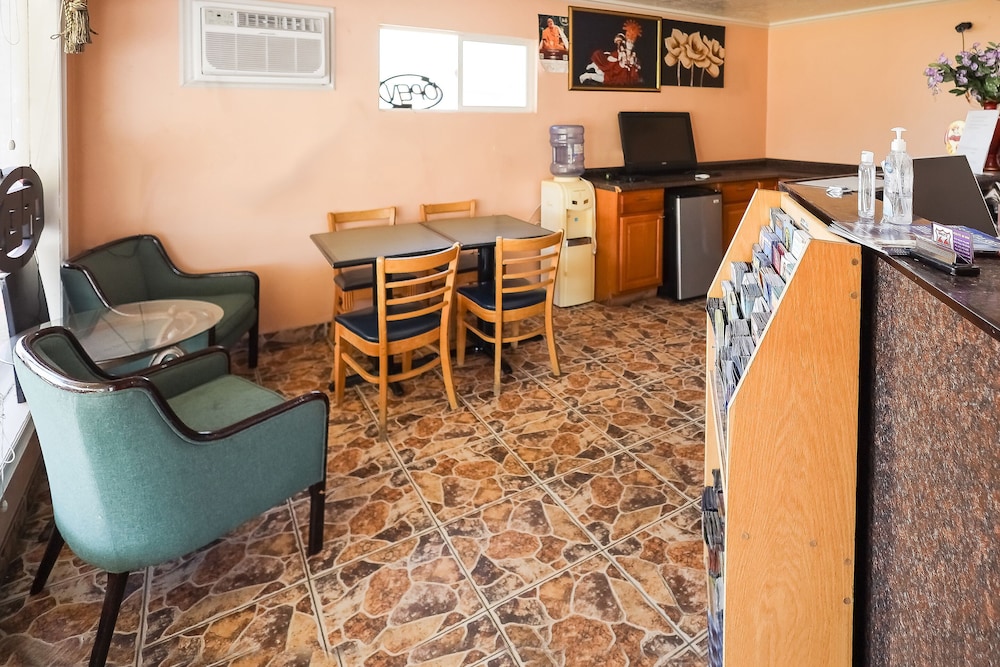 Route 66 Inn - photo 5