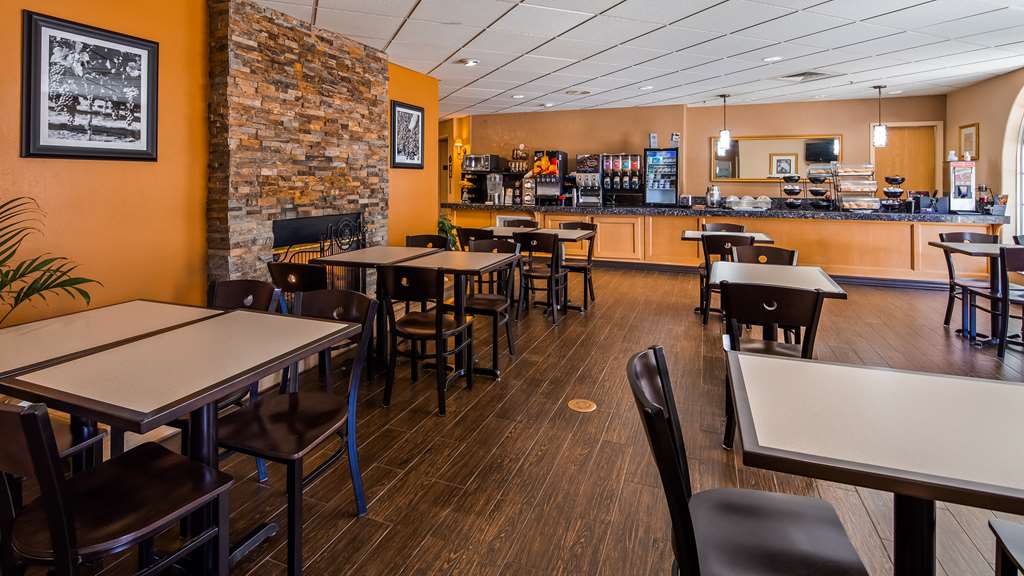 Best Western Plus Caldwell Inn & Suites - photo 10