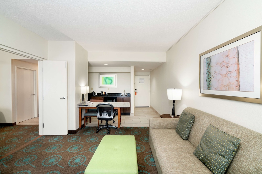 Hampton Inn & Suites Mooresville Lake Norman - photo 27