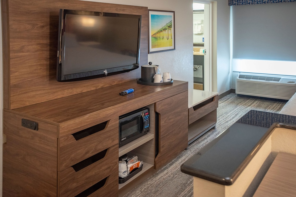 Hampton Inn Pensacola Airport - photo 23