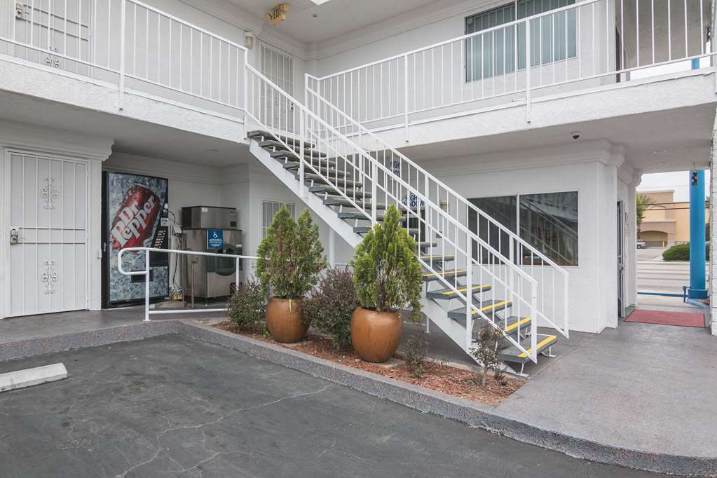 Motel 6 Norwalk CA - photo 8