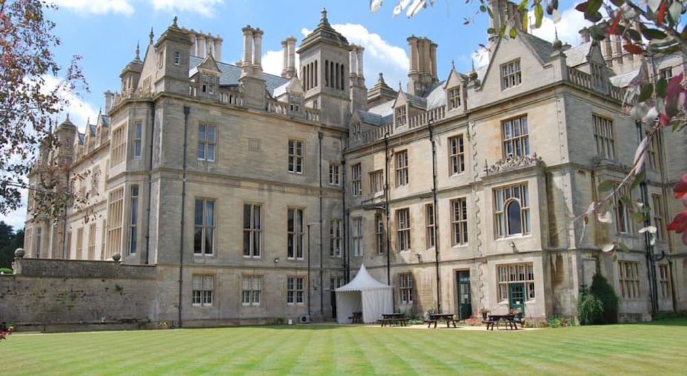 Stoke Rochford Hall in Grantham, United Kingdom
