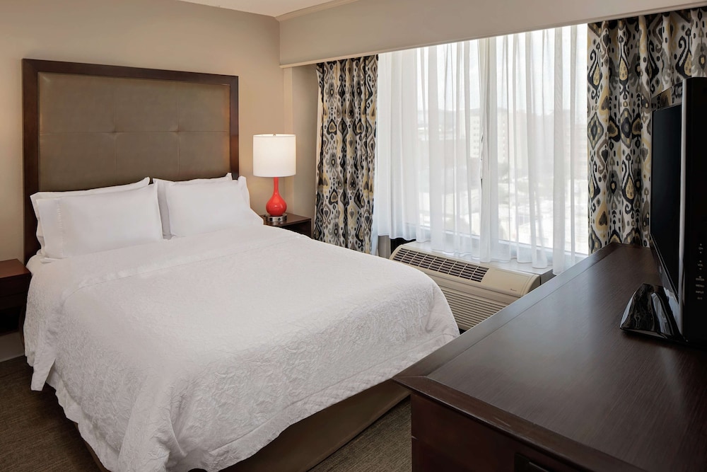 Hampton Inn Louisville Downtown - photo 10