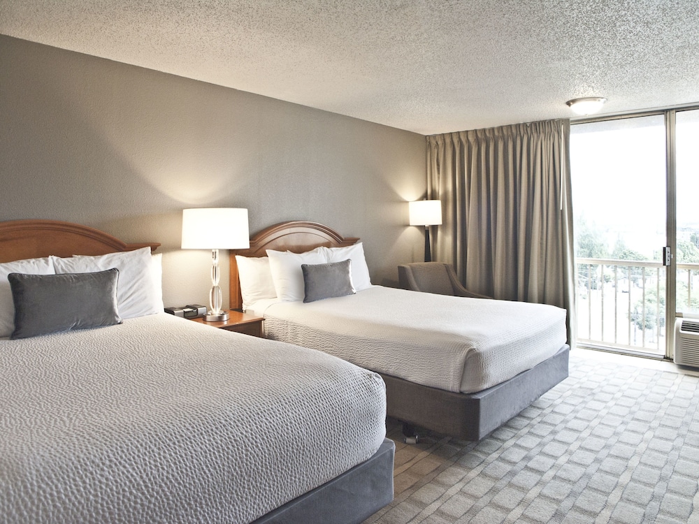 Inn At The Convention Center - photo 15