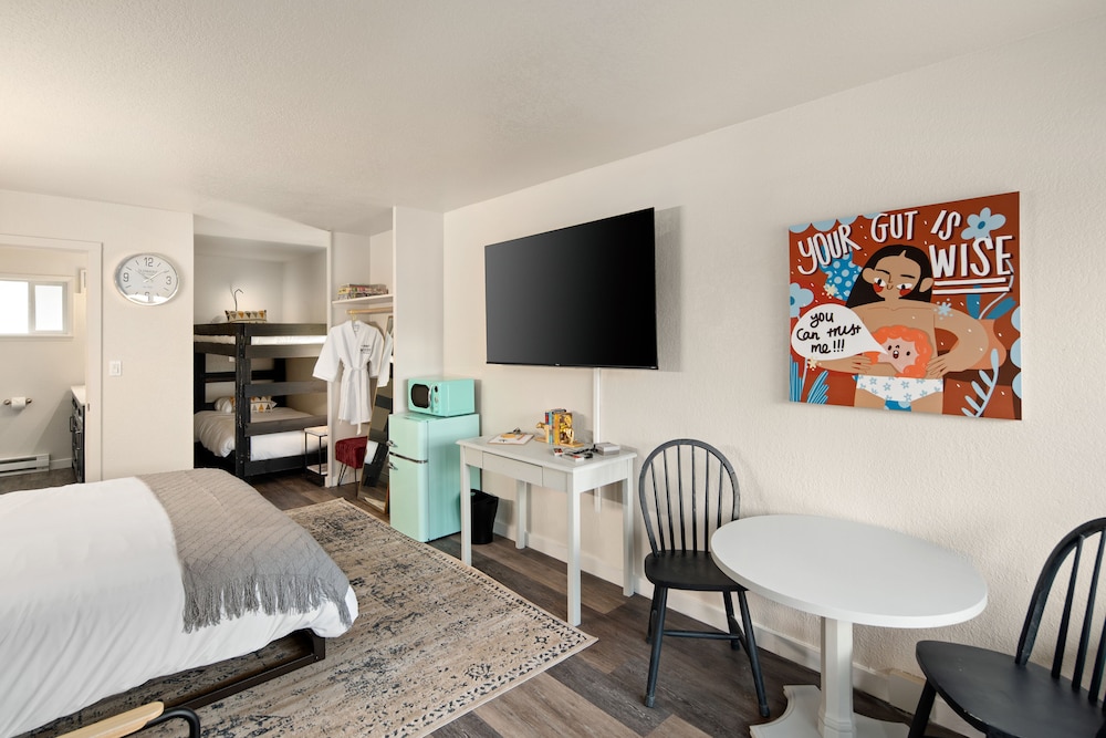 Manor Lodge Motel - photo 16