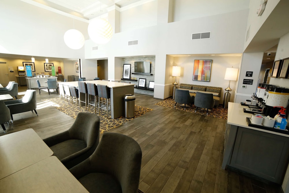 Hampton Inn & Suites Forest City - photo 29