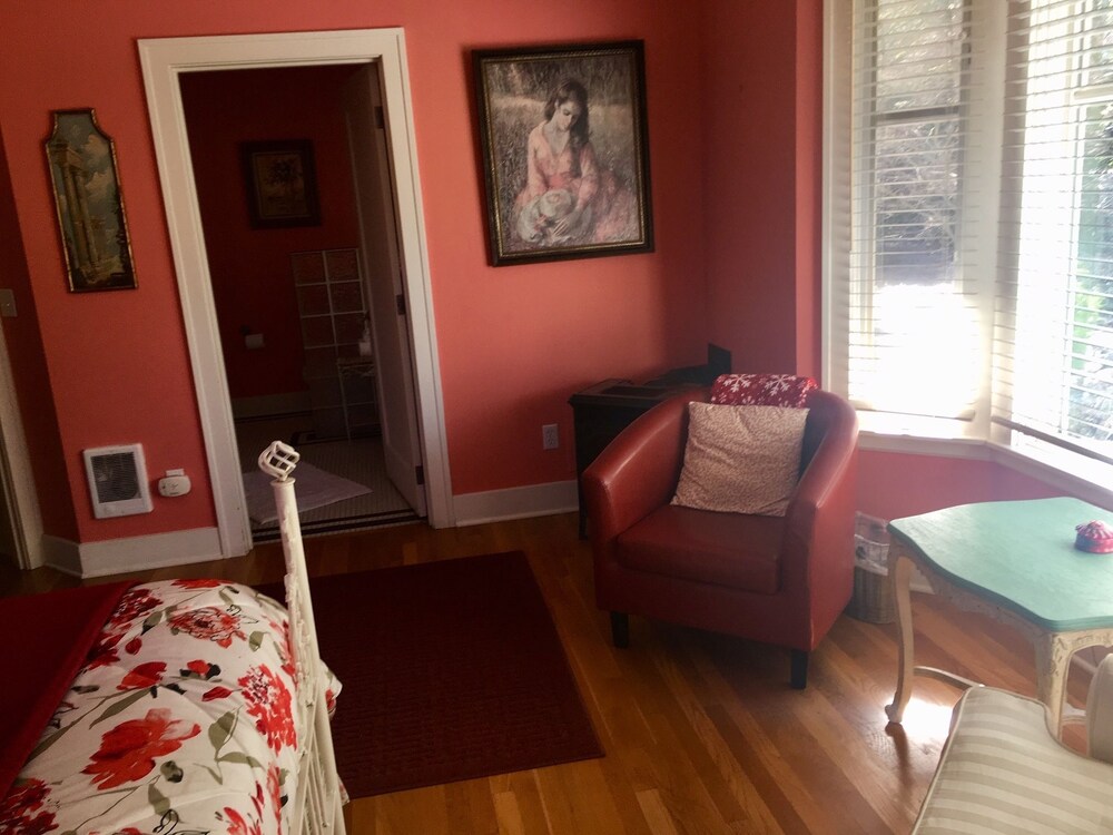 The Villa Bed & Breakfast - photo 33