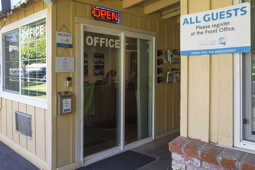 The Lodge At Blue Lakes - photo 3