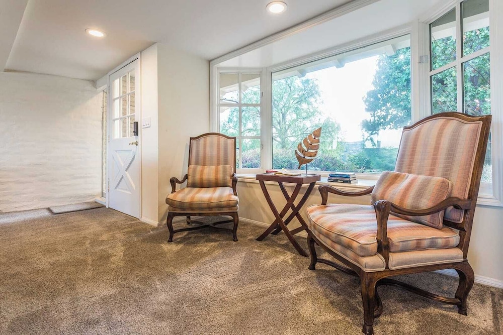 Oak Hills by Avantstay Panoramic View Pool Spa - photo 29