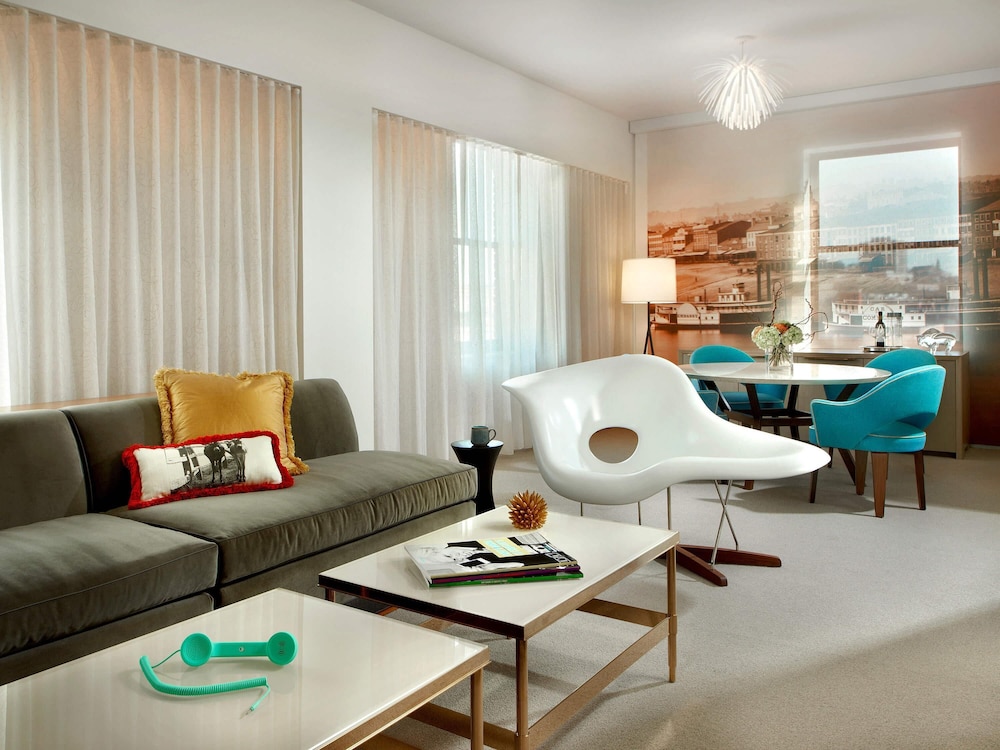 21c Museum Hotel Cincinnati - photo 19