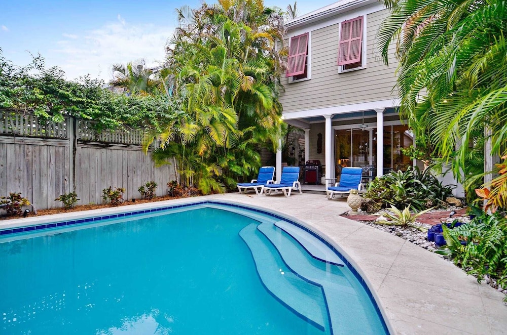 Amelia Home by AvantStay In Historic Old Town w Pool — 4-Star Luxury Hotel in Key West, United States