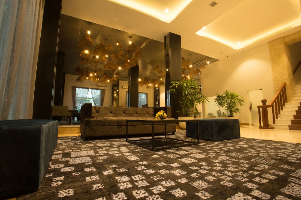 River Palace Hotel & Spa — 4-Star Luxury Hotel in Phnom Penh, Cambodia