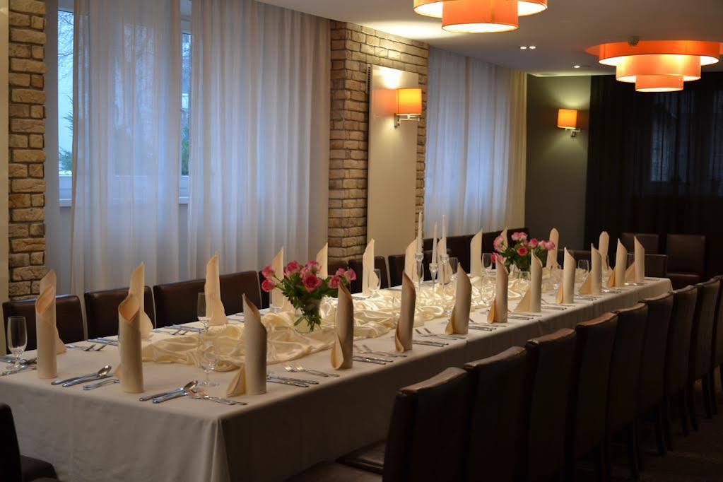 Hotel Karat — hotel in Mokotow
