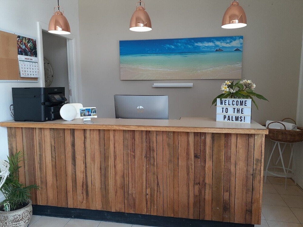 Belmont Palms Motel — Marks Point