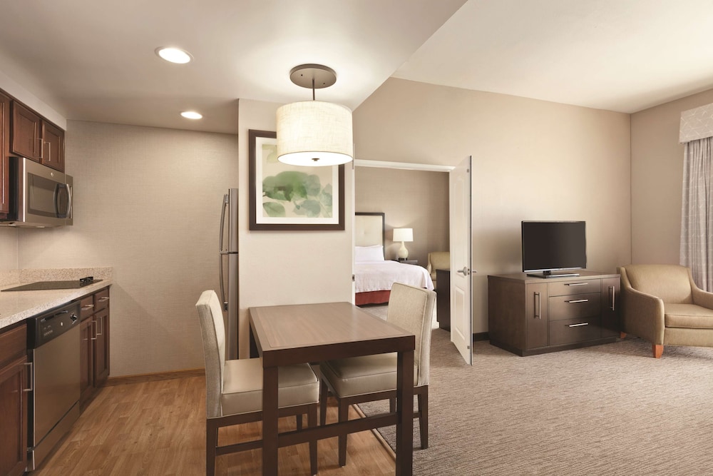 Homewood Suites by Hilton La Quinta - photo 11