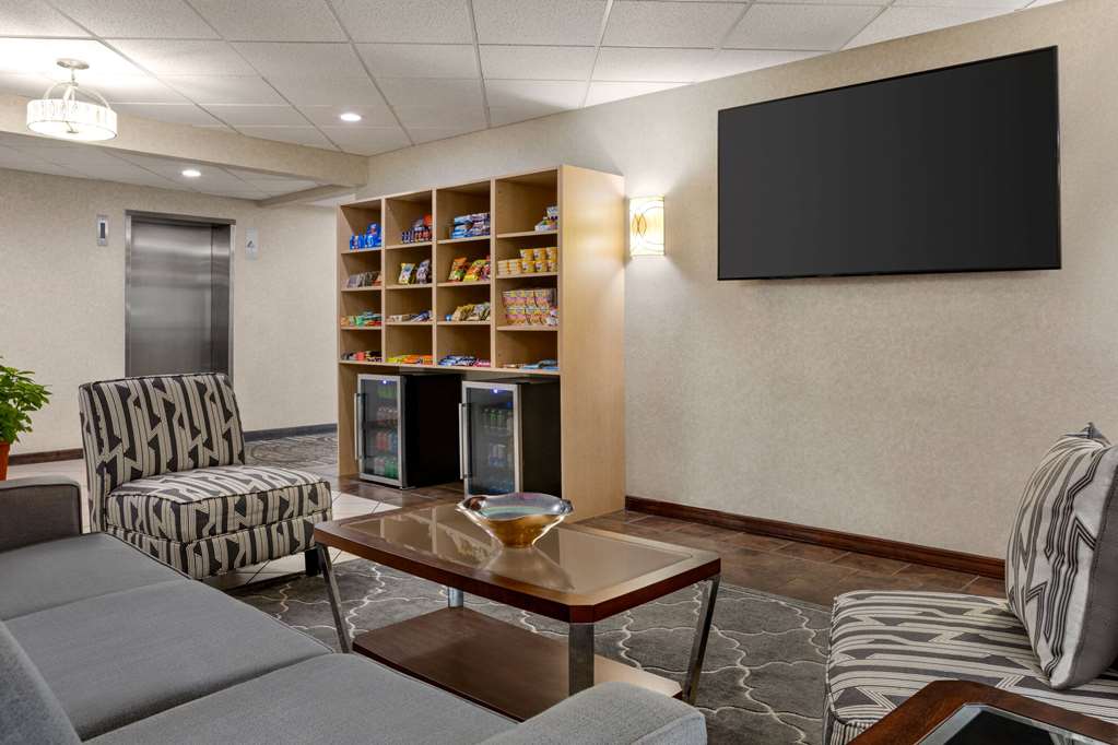 Super 8 by Wyndham Grove City - photo 8