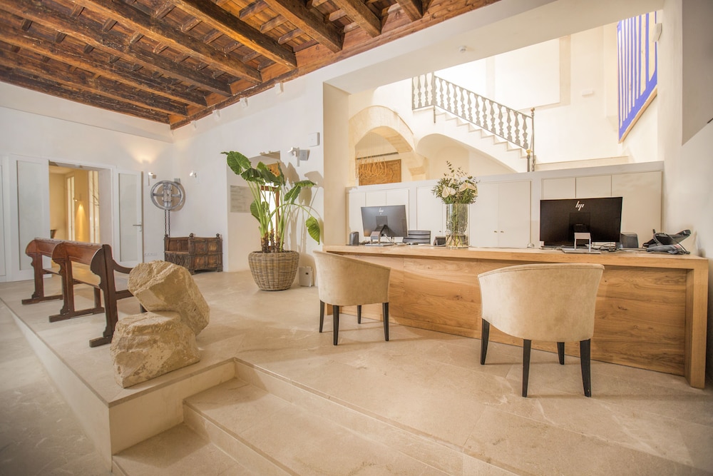 Icon Rosetó in Palma, Spain