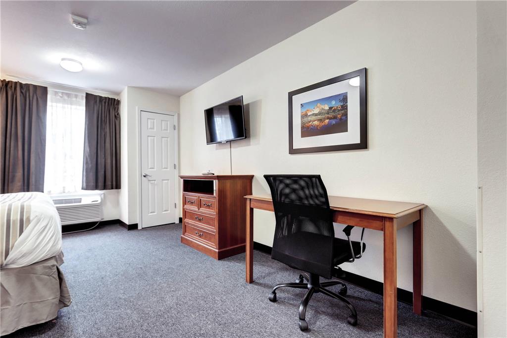 Suburban Studios Westminster Denver North - photo 20