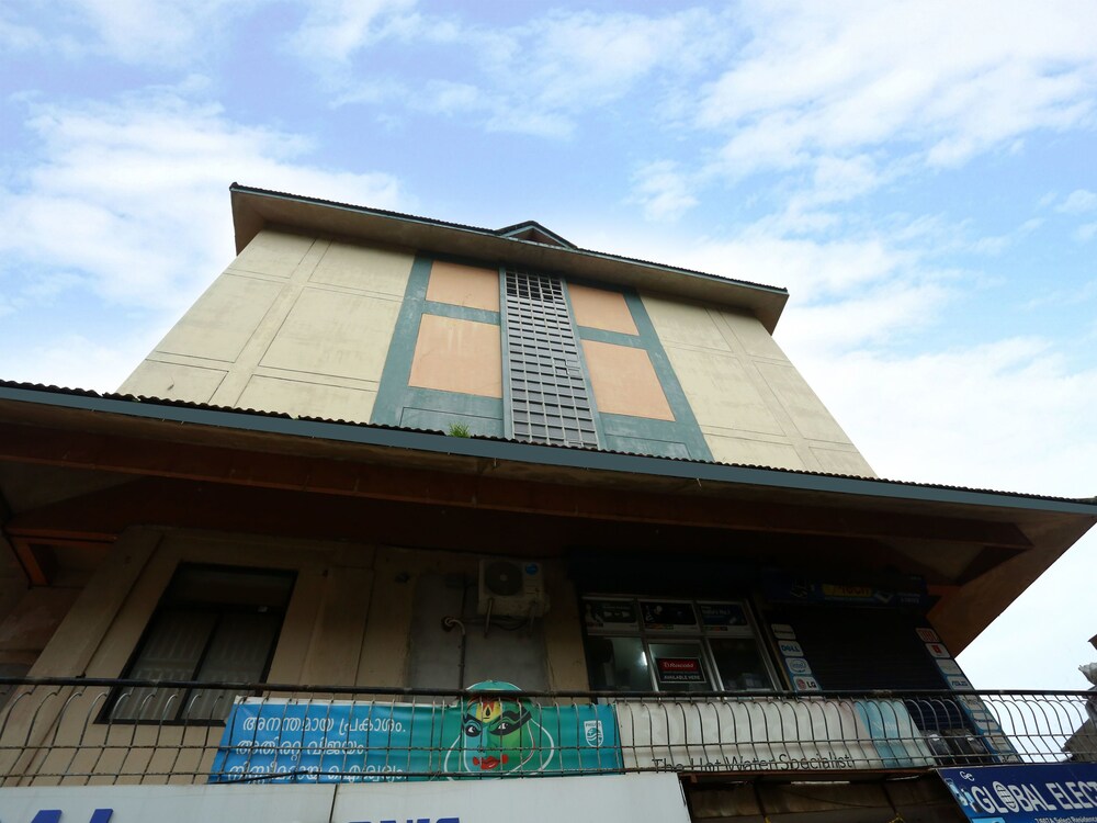 OYO 15190 Select Residency in Kozhikode, India