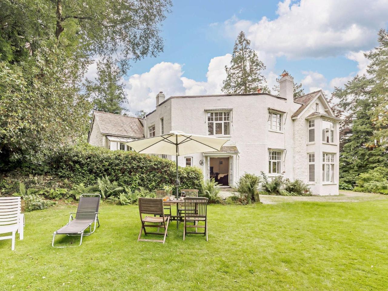 3 Bed in Cemmaes 93080 in Cemaes Bay, United Kingdom