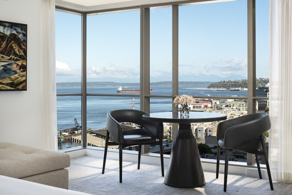 Four Seasons Hotel Seattle - photo 12