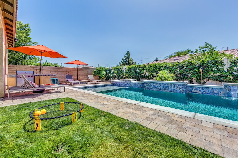 Magnolia by Avantstay Magnificent Coachella Valley Oasis w Pool & Spa - photo 14
