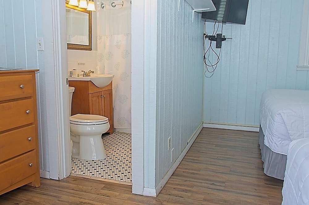 Vineyard Harbor Motel Private Beach - photo 90