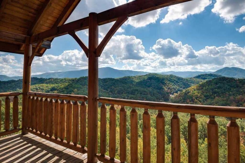 Appalachian Villa — 4-Star Luxury Hotel in Sevierville, United States