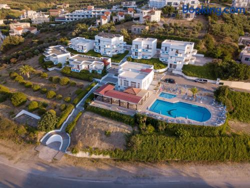 Hotel Mimoza — hotel in Agia Marina