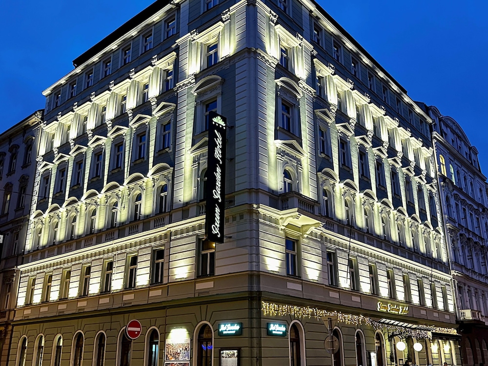 Green Garden Hotel - last minute hotel in Prague