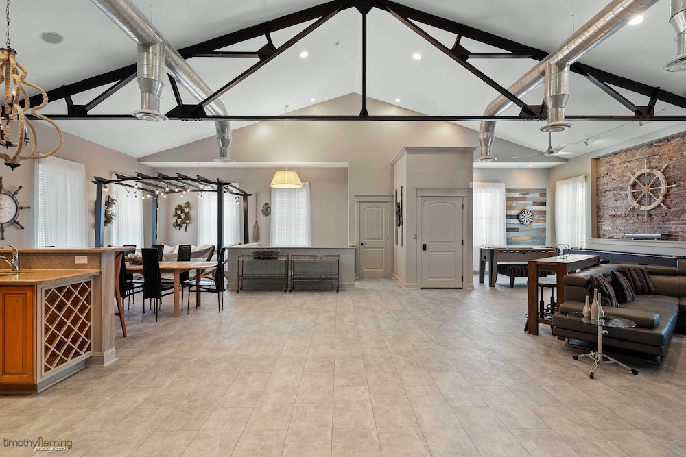 Luxe Condo with Game Area Walk To Beach And Boardwalk — 4-Star Luxury Hotel in Wildwood, United States